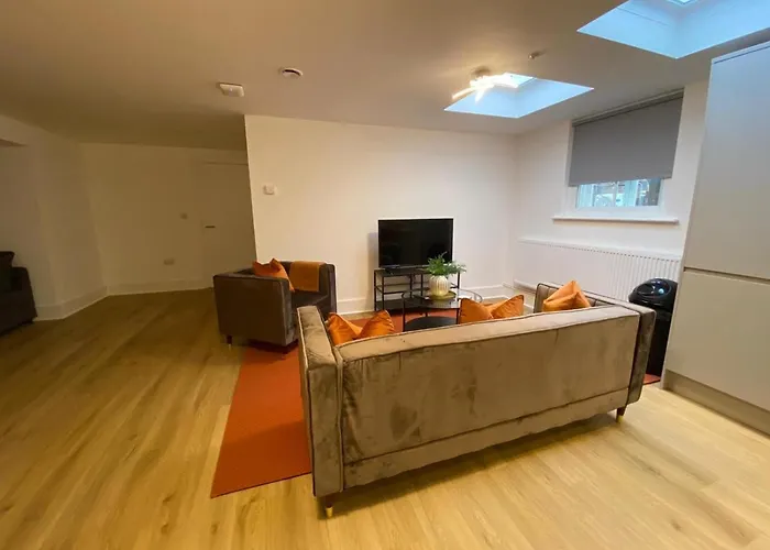 Holiday home 2 2 Bedrooms, Sleeps X 6 York