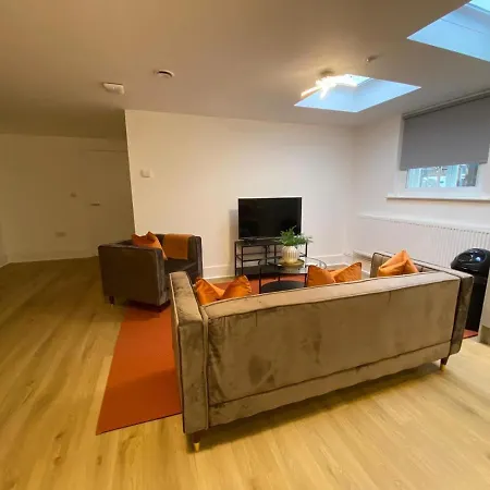 Holiday home 2 2 Bedrooms, Sleeps X 6 York